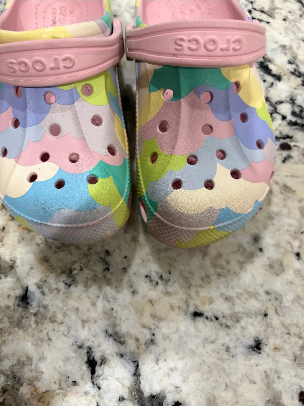 CROCS SzC13 Kids Pastel Multicolor Clog with Pink Strap